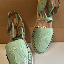 Leather Sandals, Closed Toe, Lace-Up Huarache