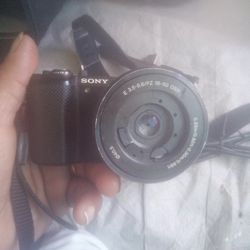 Sony 20.1 Mega Pixels Avchd Camera For Sale