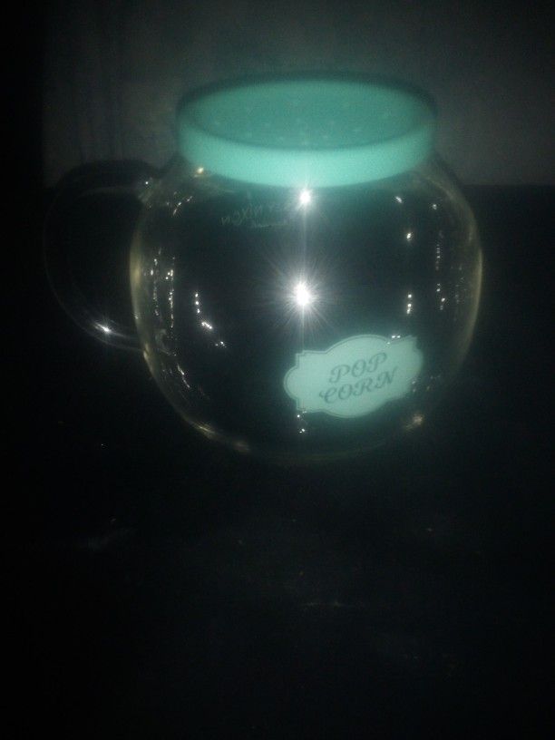 NEW MICROWAVE POPCORN. POPPER BY KELSEY NIXON