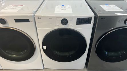 LG 7.4 cu.ft. Vented Smart Stackable Gas Dryer w/TurboSteam & Sensor Dry Technology