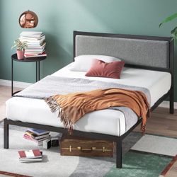 Queen Size Platform Bed 