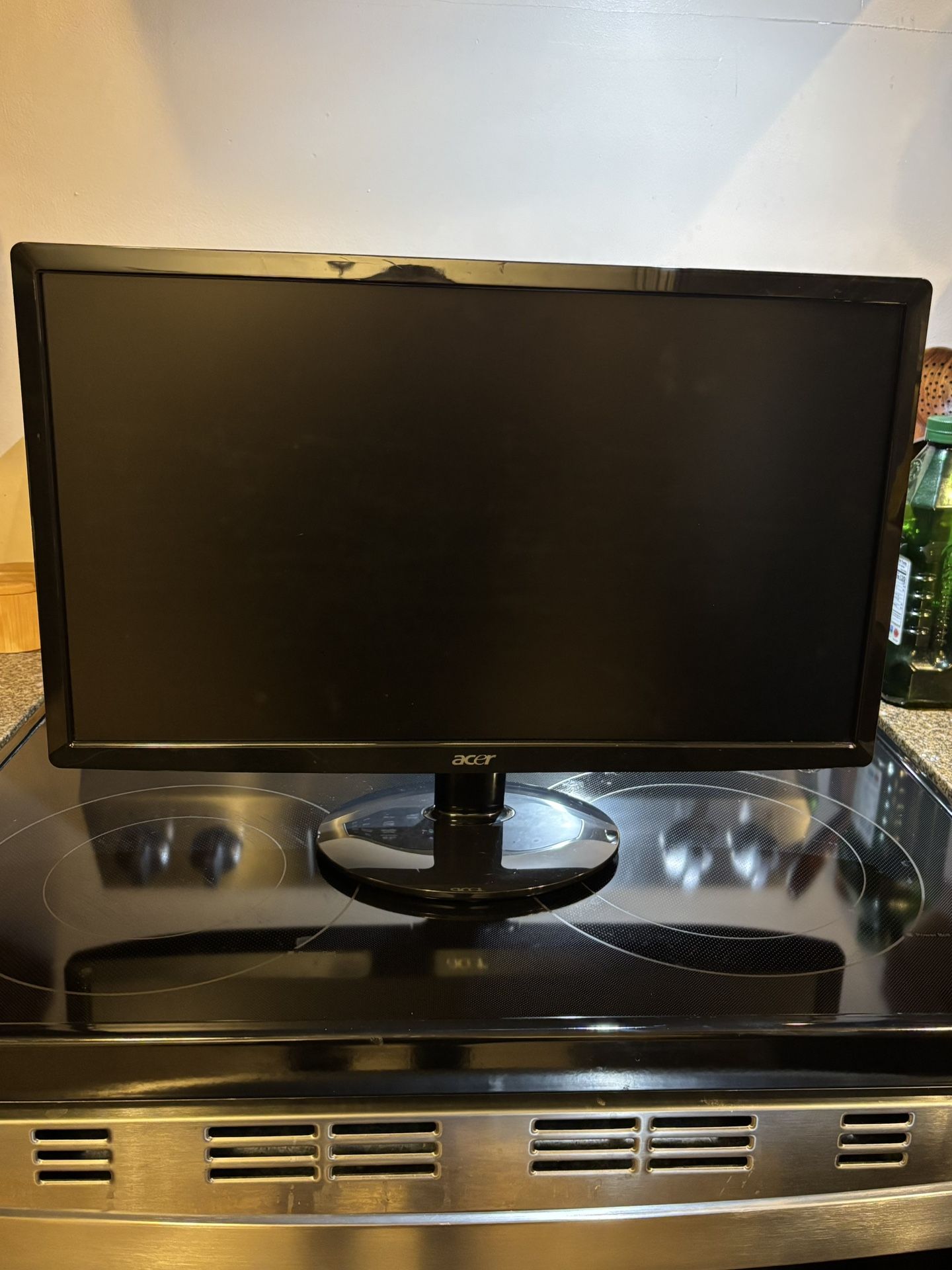 TWO Acer 22” Widescreen LED Backlit LCD Monitor. - I have TWO. Price is for EACH
