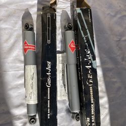 VW  KYB Shocks(pair/ new)