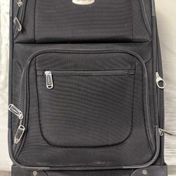 Nice Black Samsonite Suitcase 