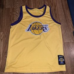 Lakers Jersey Size M/L