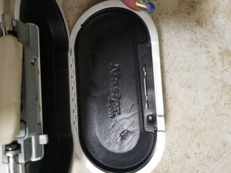 Master Lock portable personal combination safe