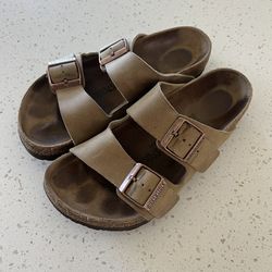 Birkenstock Sandals Size 38 US Women 7 for Sale in Marysville WA OfferUp