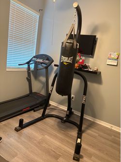 Everlast Heavy Bag Stand – Model 4812BDTC
