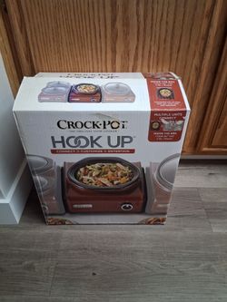 BRAND NEW "Crock Pot Hook-Up" 3.5 Qt Oval Slow Cooker Connectable Party SCCPMD3-Red Tested,NEVER USED!...asking $85.00