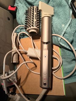 SHARK HAIRDRYER — WILL NEGOTIATE PRICE