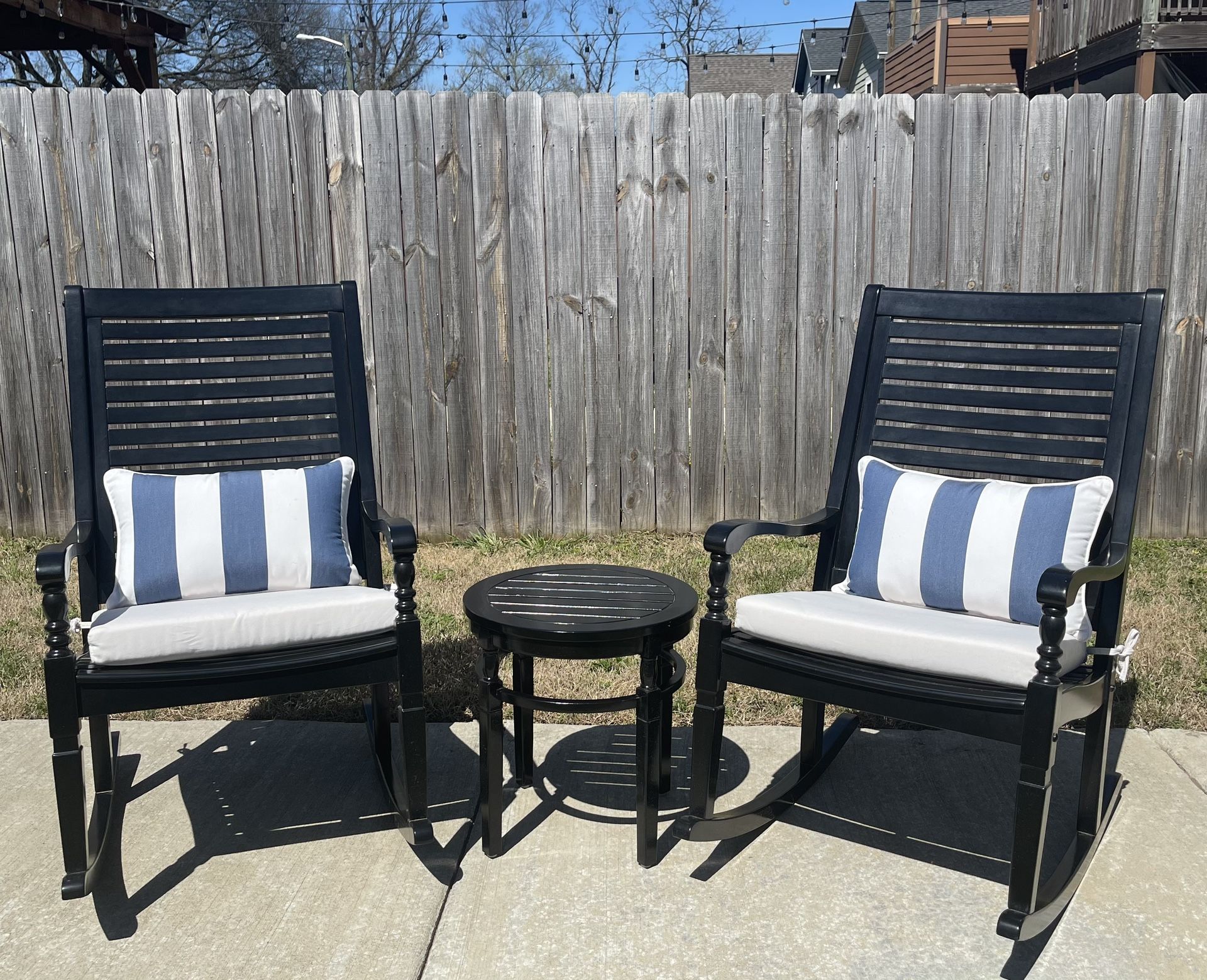 Grandin Road: Rocking chairs, Side table + 4 Cushions