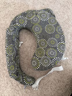 Nursing pillow