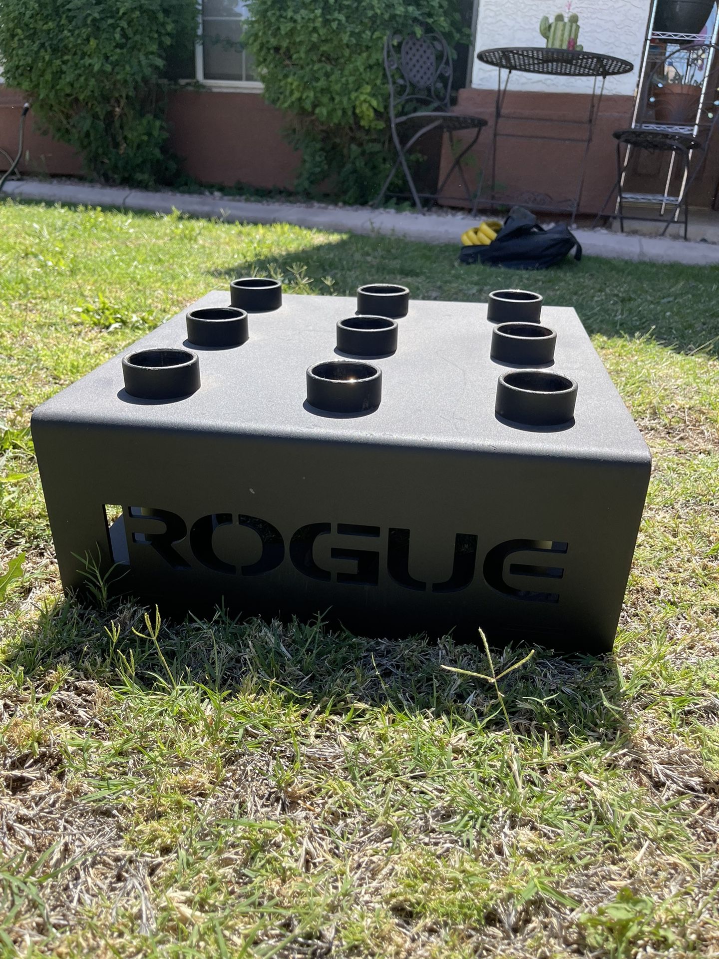 Rogue 9 Bar Holder