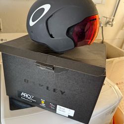 Oakley ARO7