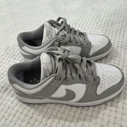 Women’s Nike Dunks Low 