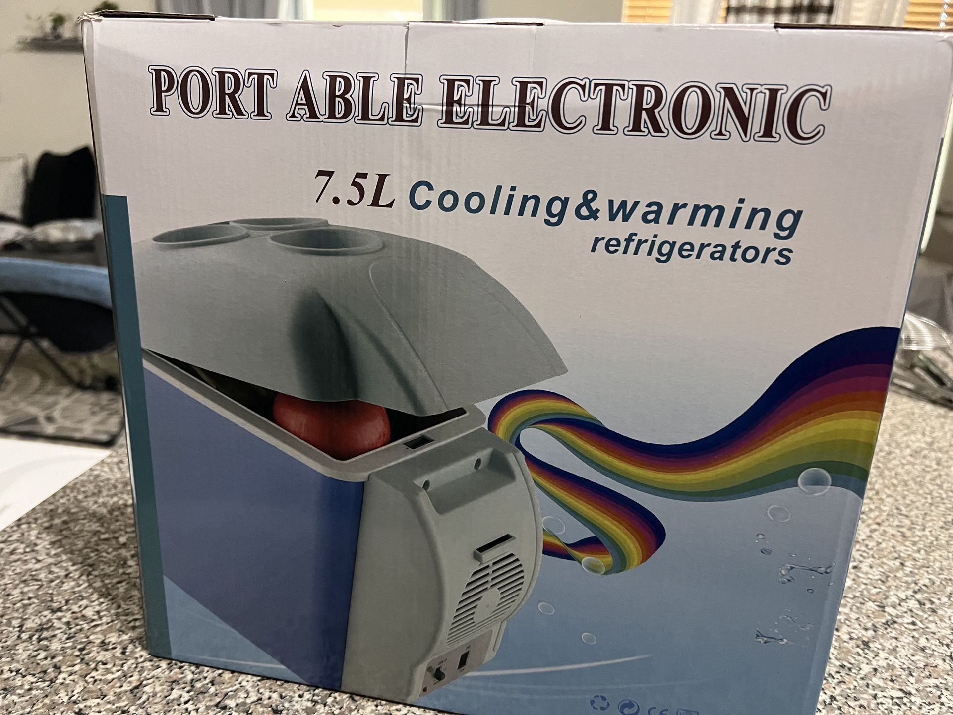 Portable electronic 7.5 L cooling and warming cooler I have more than one price $35 each