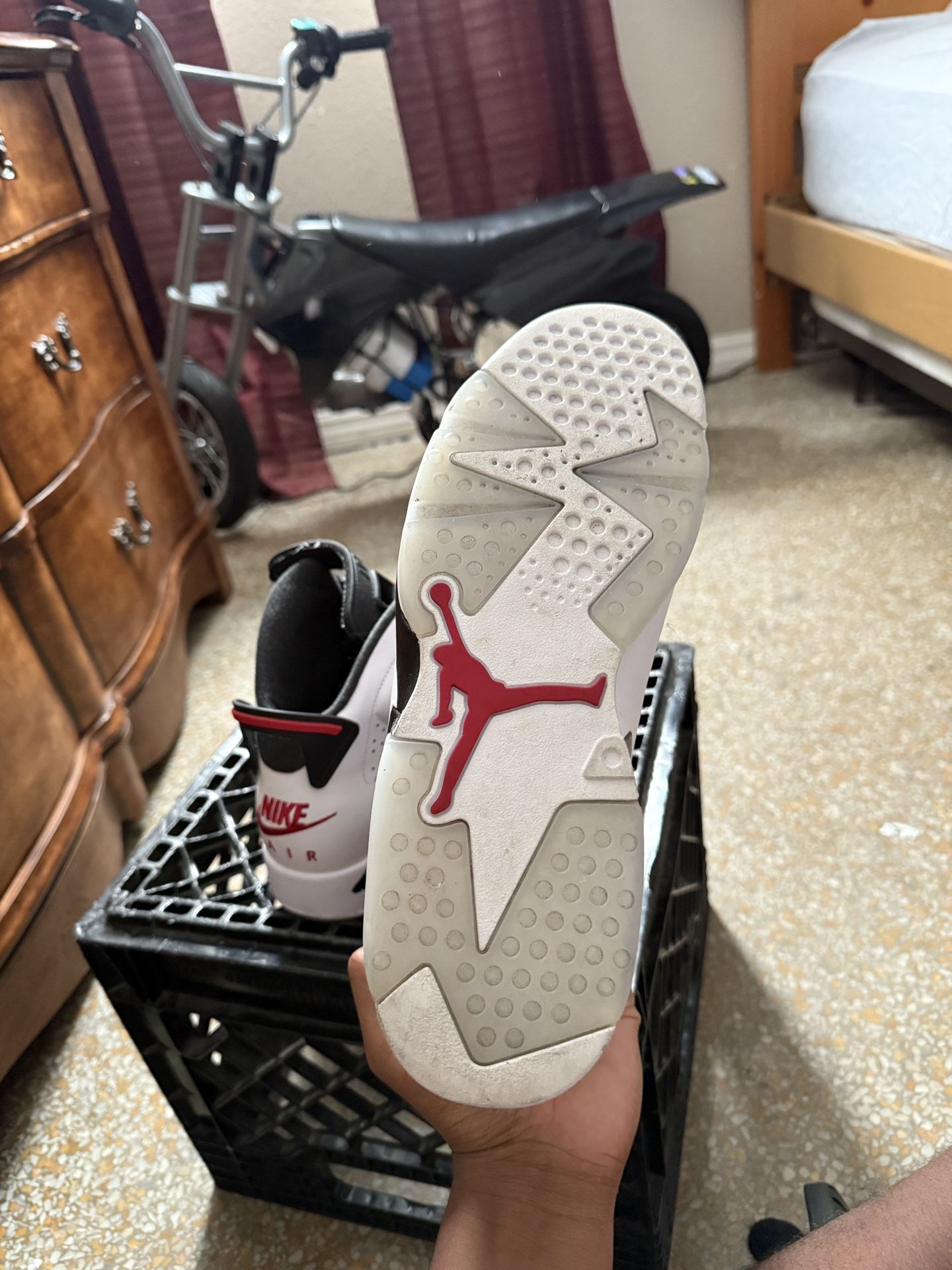 Air Jordan 6 Retro OG 'Carmine'