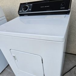 Whirlpool Gas Dryer Working Perfectly Fine Very Clean Super Capacity I Can Deliver To You 90 Days Warranty 