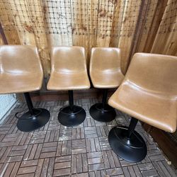 swivel bar stools
