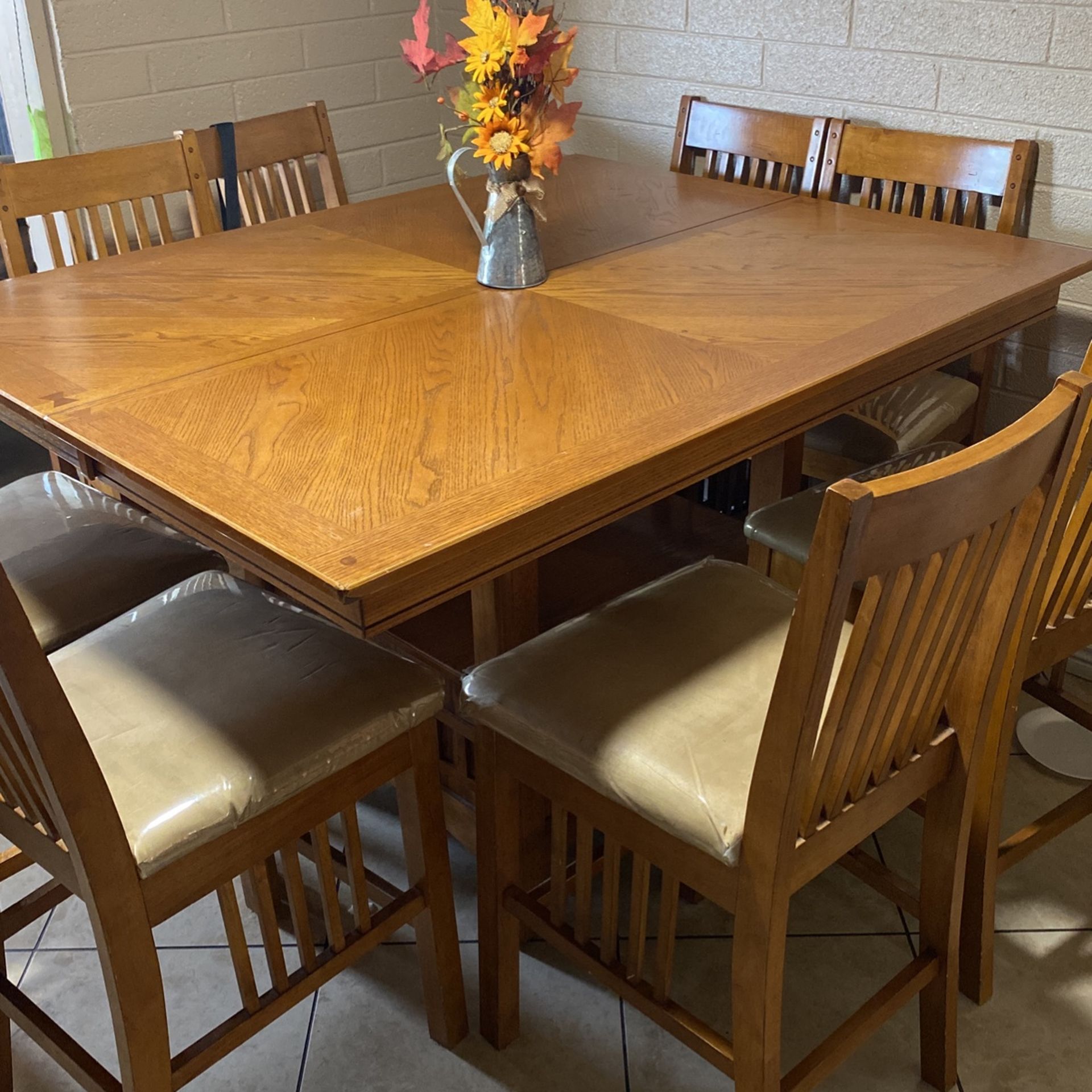 Table With 8 Chairs