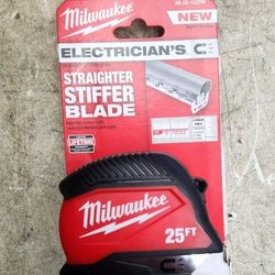 Milwaukee Measuring Tape