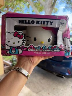 HELLO KITTY MUG