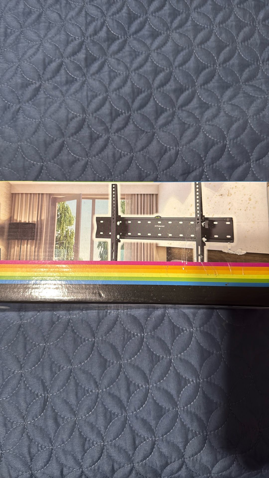 Ultra Slim Tilting Wall Mount Polaroid