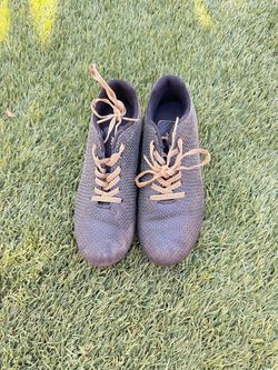 Kids size 4 soccer cleats