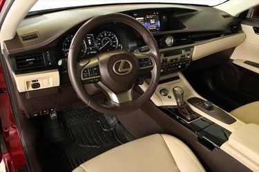 2016 Lexus ES 350 Thumbnail