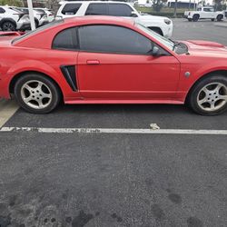 2004 Ford Mustang
