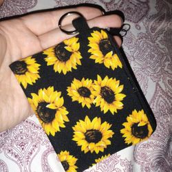 Sunflower Money/Cards/Air pods Pouch 🌻$2