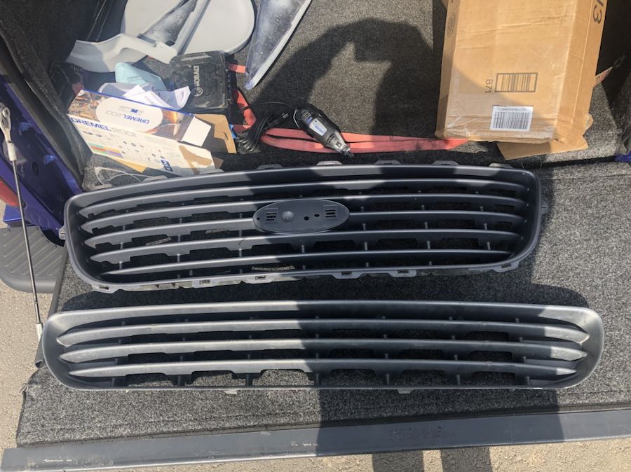 Ford Lightning svt grilles