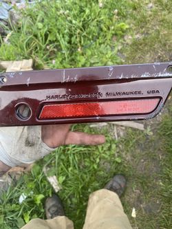 Oem Harley Davidson 90601-93A Right saddlebag Watch face plate