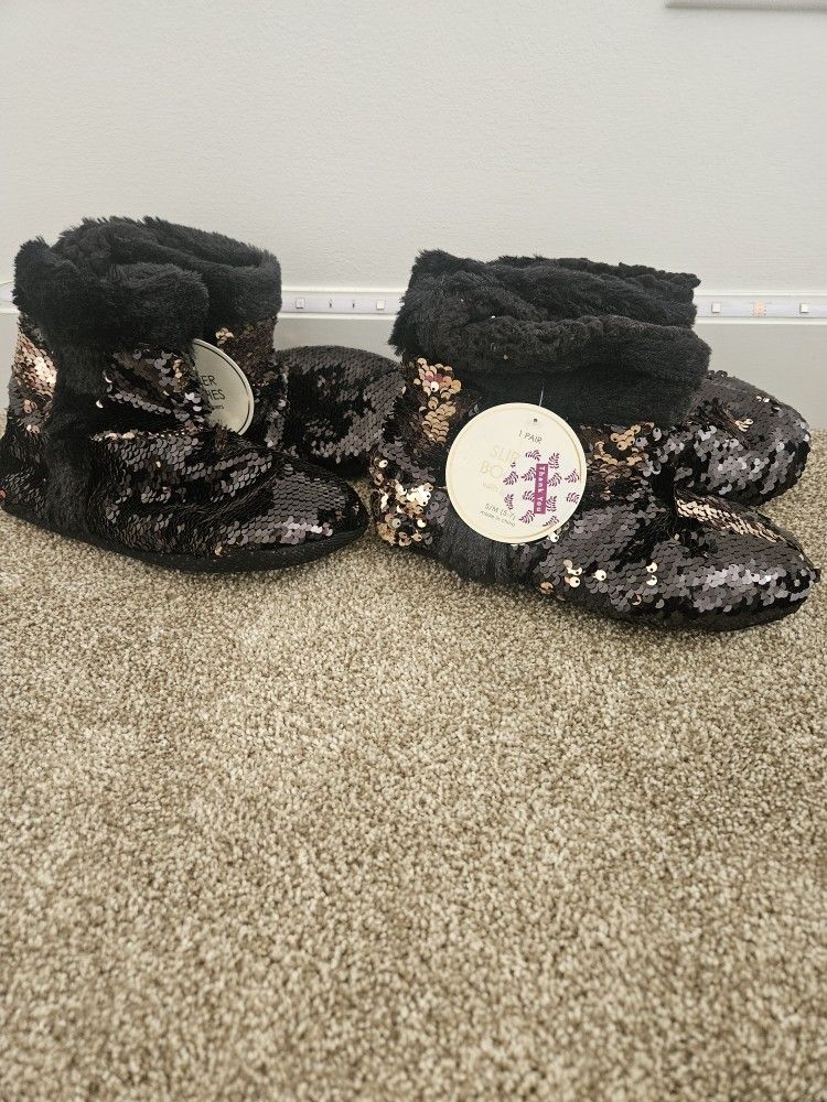 Brand New Size Small 5-7 Slippers Two Pairs $5 Each