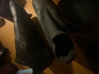 shoes cleats