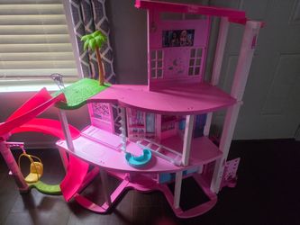 Barbie dream house large