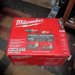 Milwaukee Hammer Drill Drill Driver And Impact Set