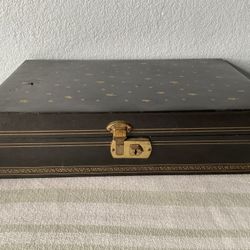Black Jewelry Box With Gold Stars And Red Lining
