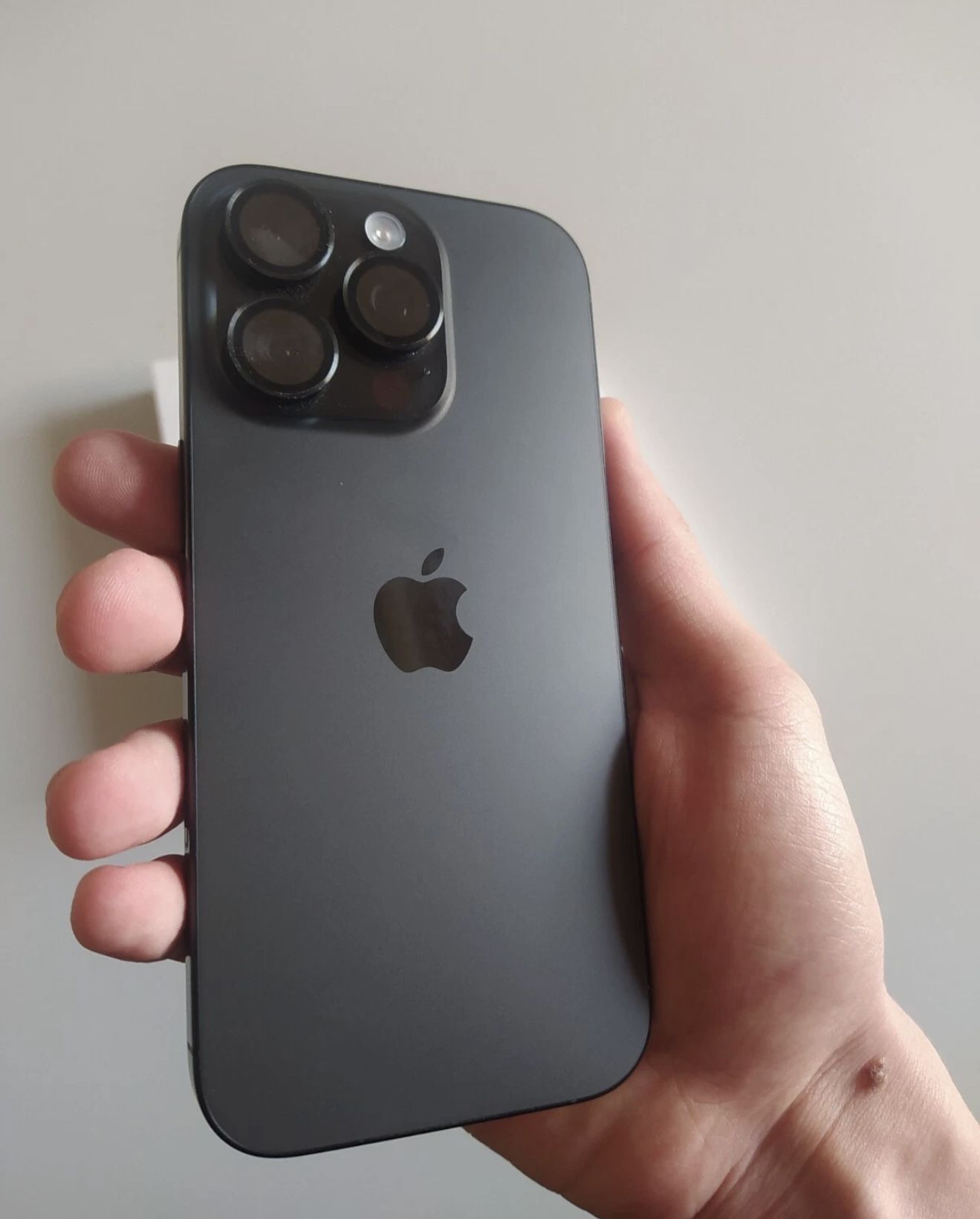 iPhone 16 Pro Factory, Unlock, Titanium Black 256gb