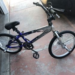Mongoose Crush Aluminum Bicycle for Sale in North Las Vegas NV