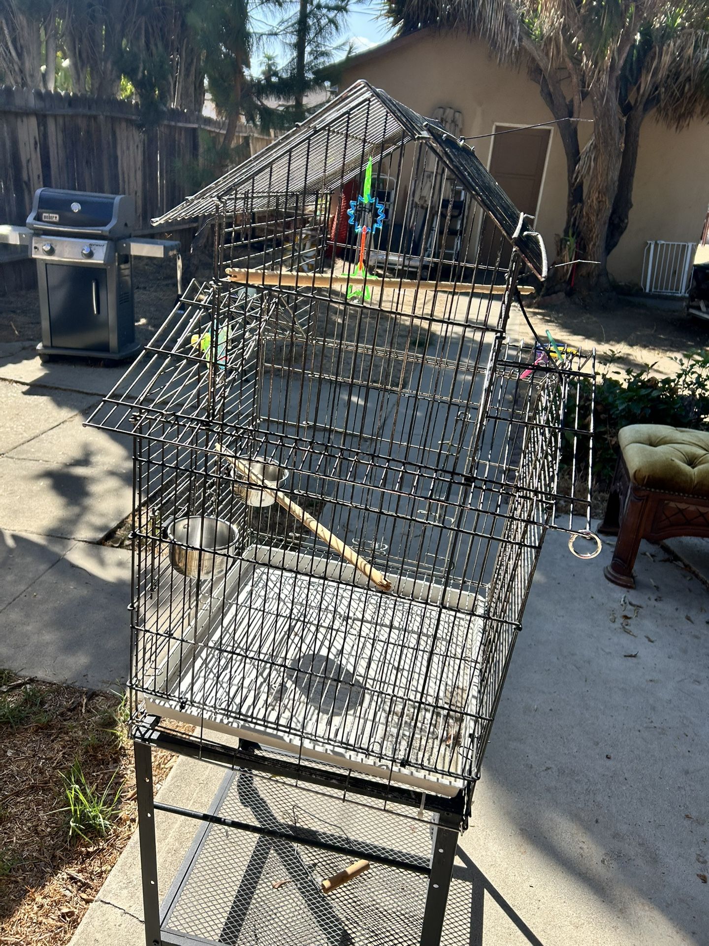 BIRD CAGE WITH STAND