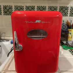 Mini Fridge Polar Bear - Red