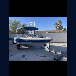 1988 Bayliner  Capri Runs Lake Ready 