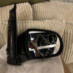 Mazda MPV Right Hand/Passenger's Side Door Mirror