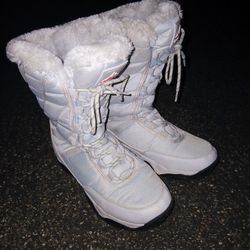 Womans Snow Boots NORTIV8 SIZE 7 WATERPROOF NEW 