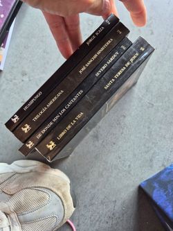 Jo r g e Icaza paperback books four of them in spanish