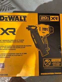 DEWALT 20V XR Brushless Cordless Framing Nailer