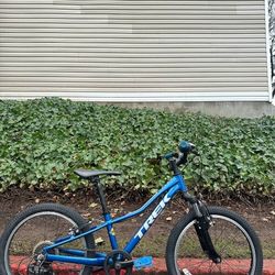 Trek Precaliber 20 7-Speed Youth Mountain Bike Kids Bicycle