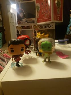 Marvel pops and fornite, notorious