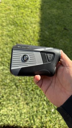 Bushnell rangefinder Tour V5